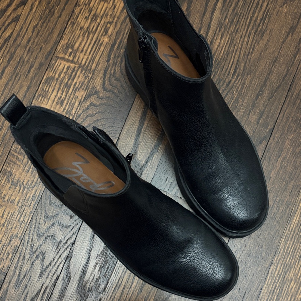 Zodiac Black water repellent women’s Boots